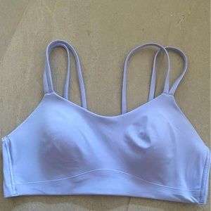 Like a cloud bra.Moulded foam cups are lightweight and malleable.